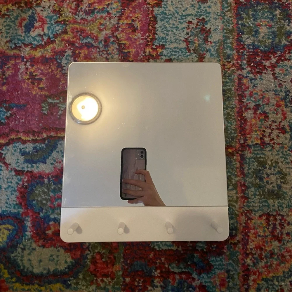 Mirror / Key Rack - Picture 3 of 4